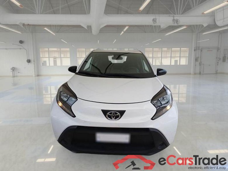TOYOTA AYGO X / 2022 / 5P / SUV 1.0B (72 CV) ACTIVE S-CVT #6