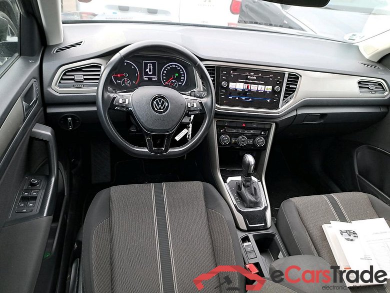 VOLKSWAGEN T-Roc / 2017 / 5P / todoterreno Advance 2.0 TDI 110kW (150CV) DSG (AC2) #3