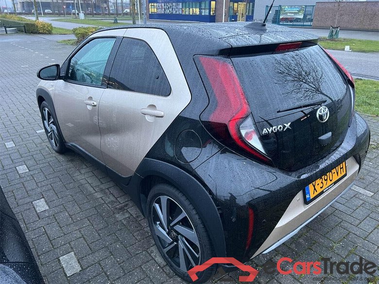 TOYOTA Aygo X 1.0 VVT-i S-CVT Envy #3