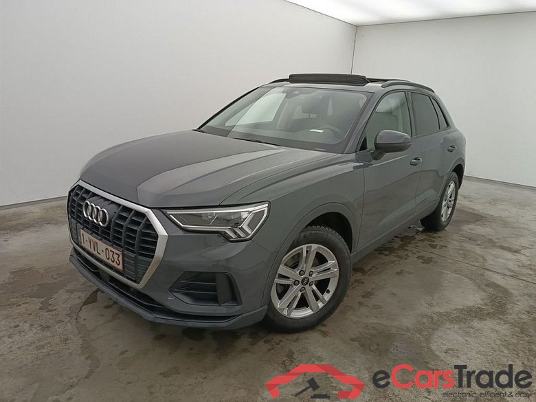 Audi Q3 35 TDI S Tronic Business Edition 5d #1