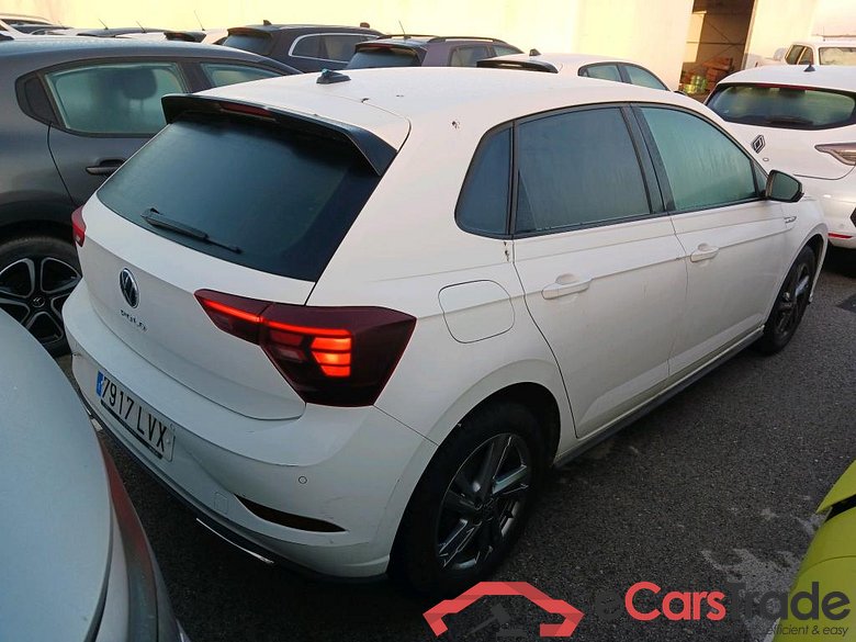 VOLKSWAGEN Polo / 2021 / 5P / berlina con portón R-Line 1.0 TSI 70kW (95CV) #2