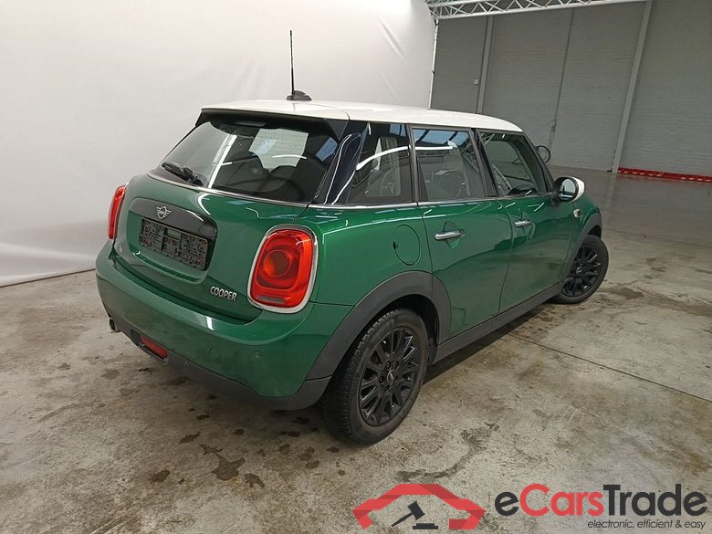 MINI MINI 5 DOORS - 2018 1.5 136 Cooper OPF (EU6d-TEMP) 5d #2