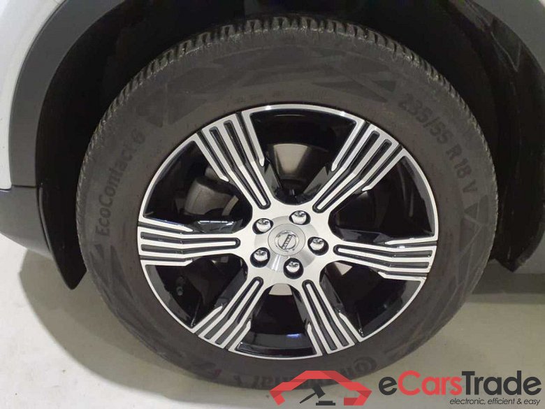 Volvo XC40 (2017->) DE - SUV5 B4 2WD EU6d, Inscription (EURO 6d), 2020 - 2022 #2