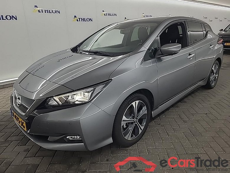 NISSAN LEAF N-CONNECTA 40kWh 5D uitlopend #1