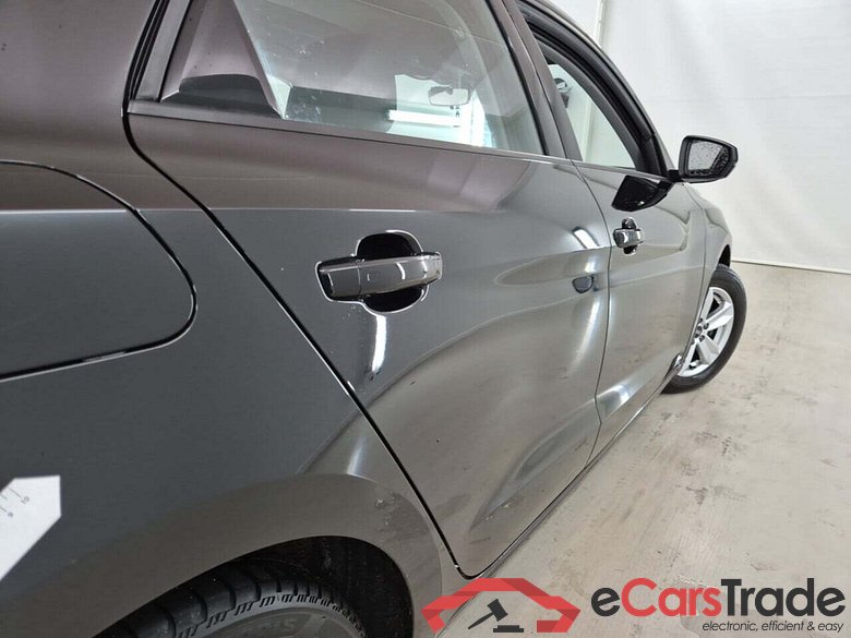 AUDI A1 SPORTBACK 1.0 25 TFSI ATTRACTION #6