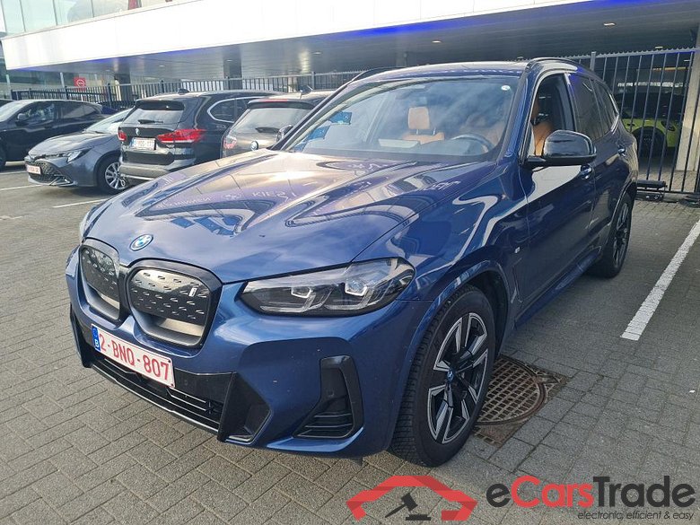 BMW IX3 80KWH AUTO