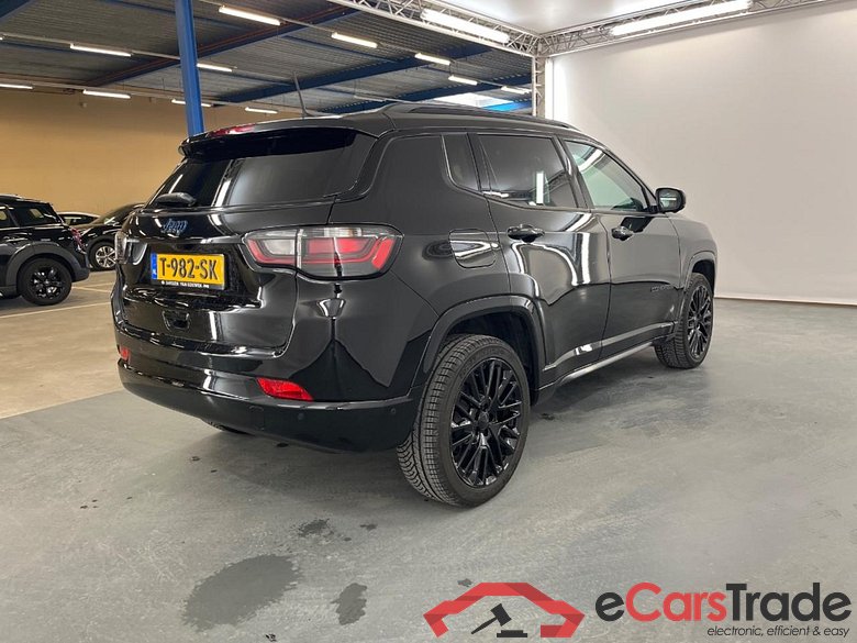 Jeep Compass 4xe 240 Plug-in Hybrid Electric S #4