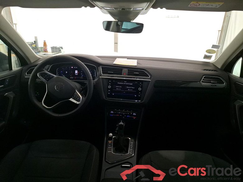 VOLKSWAGEN Tiguan / 2020 / 5P / SUV 2.0 TDI 150 DSG7 Elegance #5