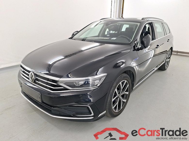 VOLKSWAGEN Passat 1.4 TSI MSQ VARIANT GTE BUSINESS