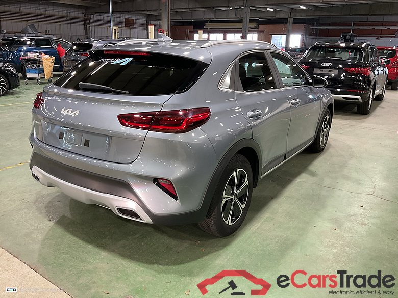 KIA XCEED 1.6 GDI PHEV DCT BUSINESS LINE #4