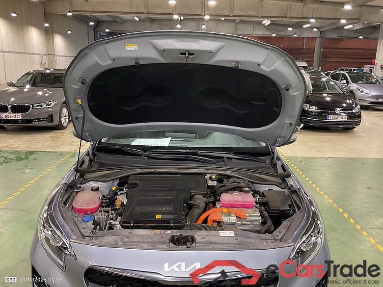 KIA XCEED 1.6 GDI PHEV DCT BUSINESS LINE #6