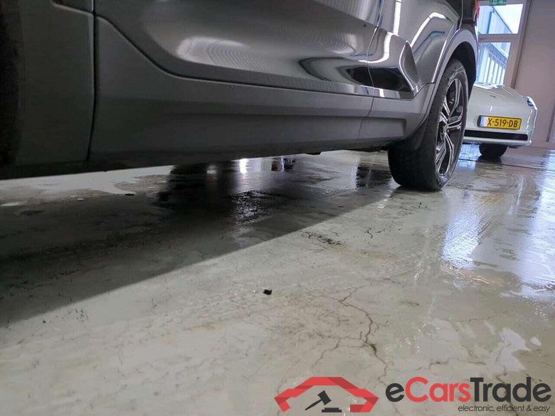 VOLVO XC40 1.5 T5 Rech. Inscr. #4