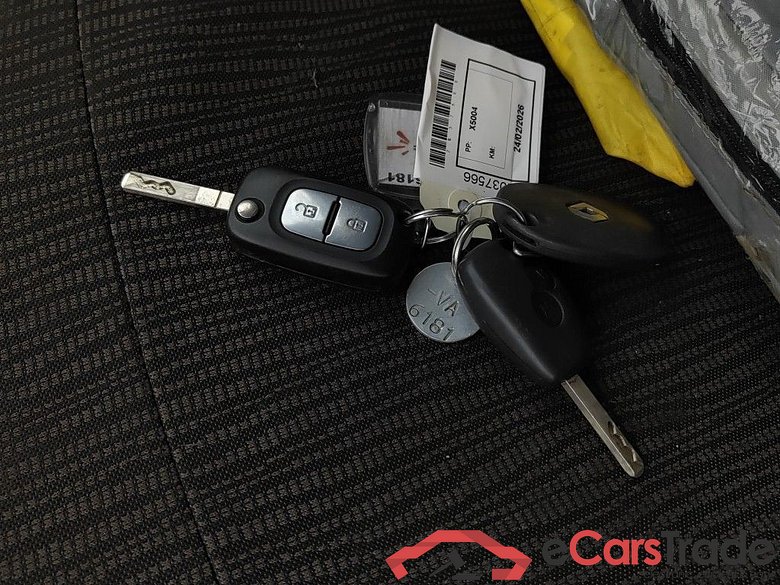 RENAULT MASTER 35 FOU L3H2 2.3 dCi145 L3H2 En.Tw.T.Gd Conf.RJ/TW 5d #4