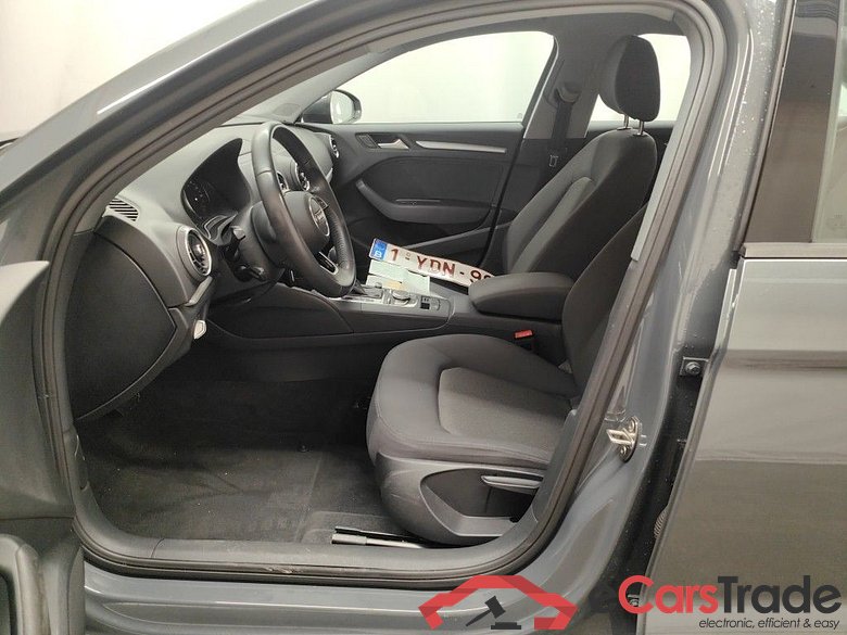 Audi A3 Berline 1.6 TDi 30 85kW S tron. Business Edition 4d #3