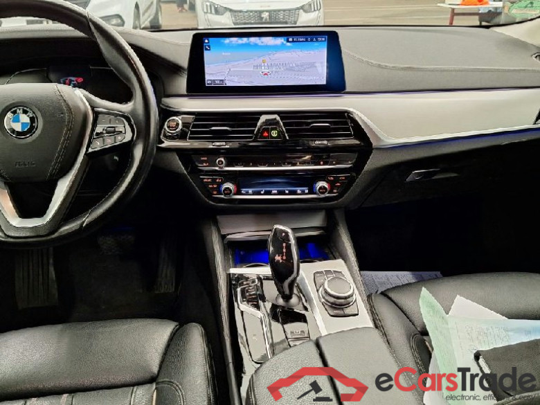 Baureihe 5 Touring 530 d xDrive Luxury Line 3.0 210KW AT8 E6d #3