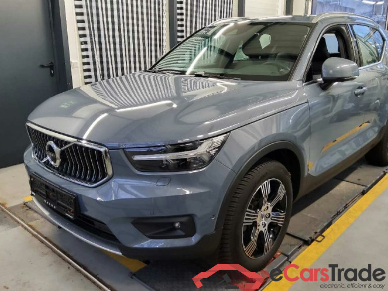 Volvo XC40 (2017->) DE - SUV5 B4 2WD EU6d, Inscription (EURO 6d), 2020 - 2022 #1
