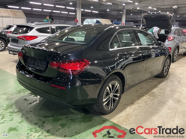 MERCEDES-BENZ A-CLASS LIMOUSINE 1.3 A 250 E BUSINESS SOLUTION DCT #4