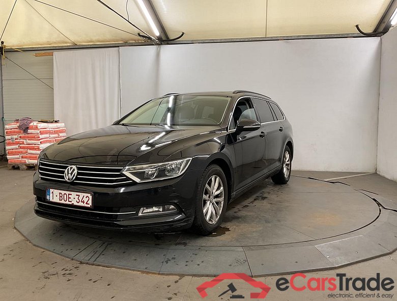 VOLKSWAGEN Passat Variant Passat Comfortline 2.0 TDI BlueMotion Technology 110 kW (150 ch) 6 vitesses manuel