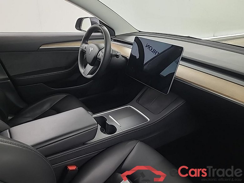 Tesla Model 3 Standard Range Plus RWD 4D 225kW #6