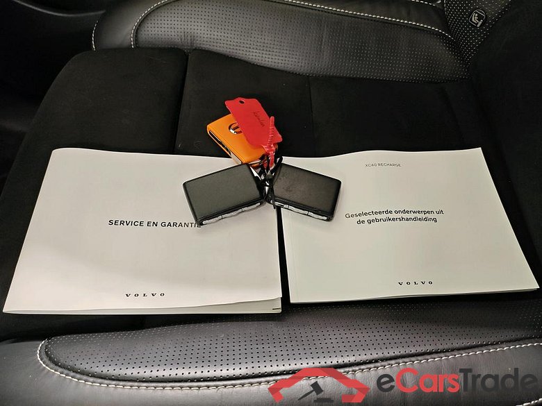 Volvo XC40 Recharge P8 AWD R-Design 5d #4