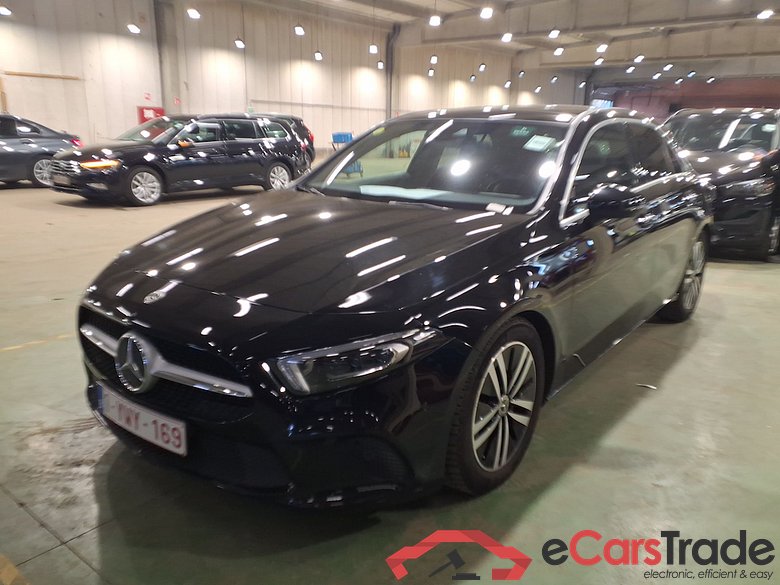 MERCEDES-BENZ A-CLASS 2.0 A 200 D DCT BUSINESS SOLUTION LIM