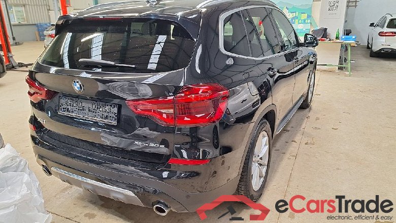 Baureihe X3 xDrive 30 e Luxury Line 2.0 215KW AT8 E6d #2
