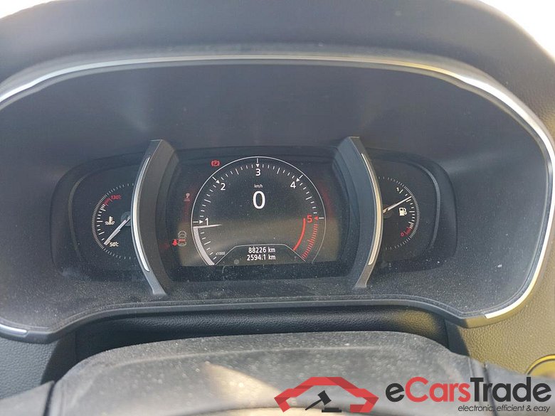 RENAULT Mégane / 2015 / 5P / berlina con portón Limited Blue dCi 85 kW (115CV) #4