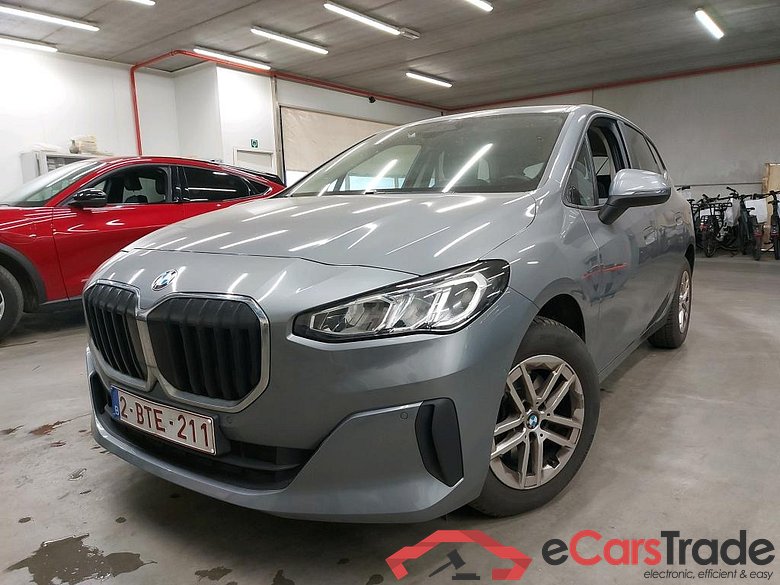 BMW - BMW 2 ACTIVE TOURER 218dA 136PK #1