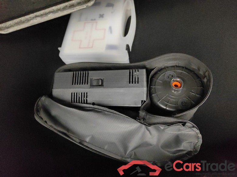 BMW X1 DIESEL - 2023 2.0 dA 150hp sDrive18 5d #4