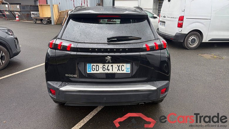 Peugeot 2008 Style PureTech 100 S&S (BVM6) #6