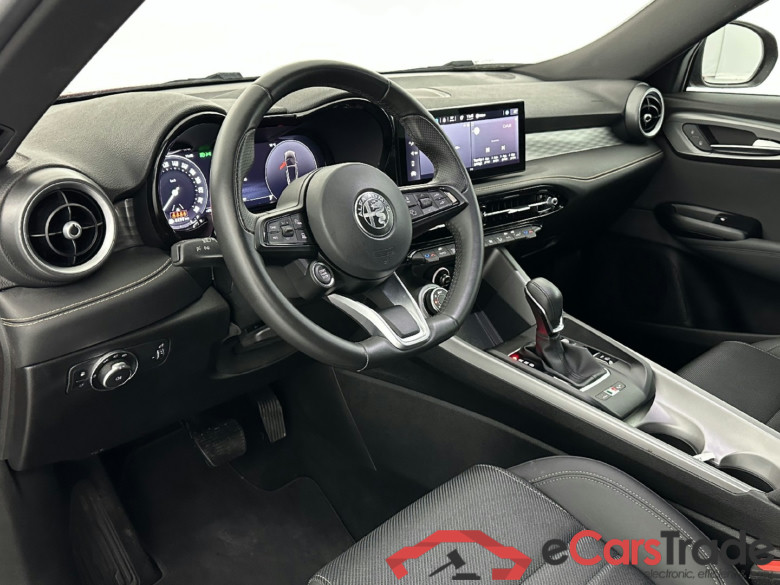 Alfa Romeo Tonale Ti 1.3 Plug-in Hybrid 280ch AT6 #6