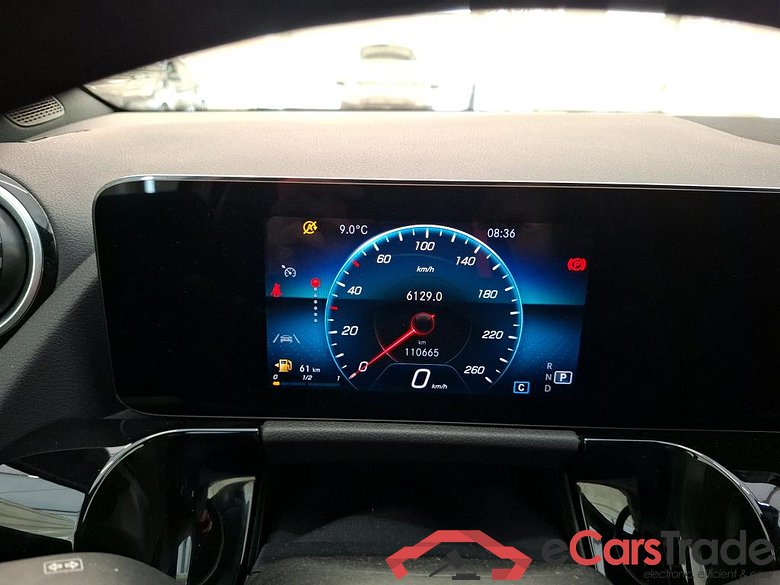 MERCEDES-BENZ GLA / 2020 / 5P / SUV 2.0 GLA 200 D BUSINESS LINE DCT #6