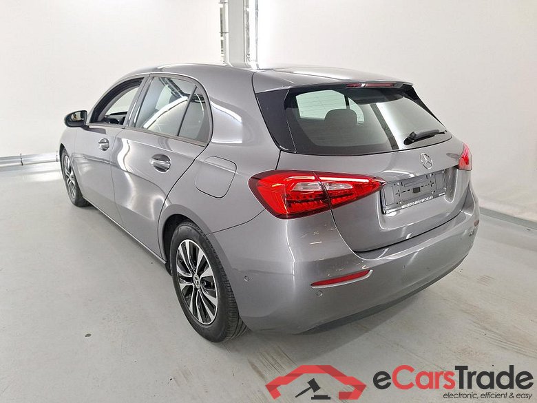 MERCEDES-BENZ A-CLASS LIMOUSINE 2.0 A 180 D BUSINESS SOLUTION ESSENTIAL #3