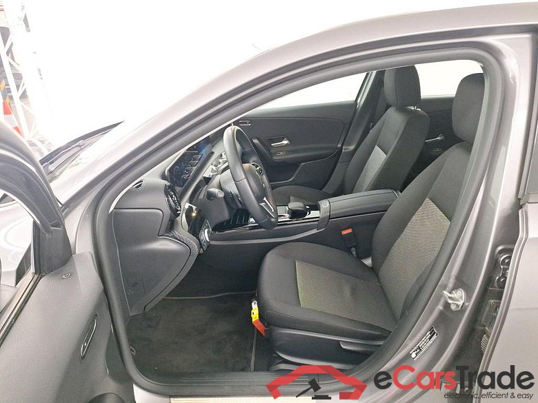 MERCEDES-BENZ A-CLASS LIMOUSINE 2.0 A 180 D BUSINESS SOLUTION ESSENTIAL #5
