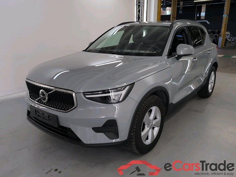 VOLVO XC40 1.5 T2 ESSENTIAL AUTO #1