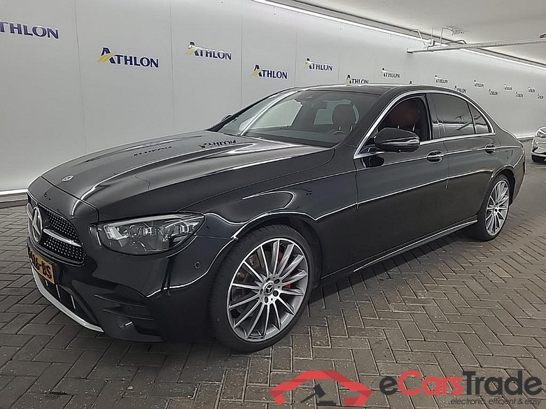 MERCEDES-BENZ E-Klasse Limousine E 300 e 9G-TRONIC Bus Sol AMG 4D 235kW #1