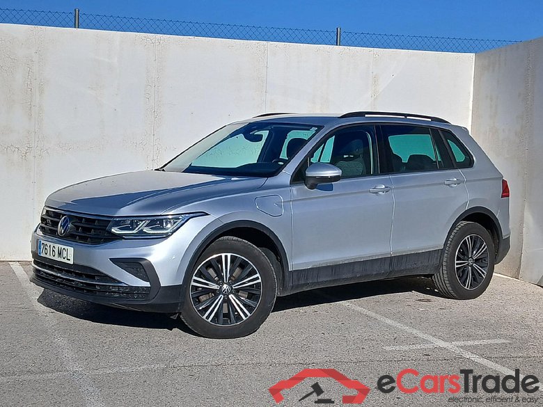 VOLKSWAGEN Tiguan / 2020 / 5P / todoterreno Life 1.4 TSI eHybrid 180kW (245CV) DSG #1