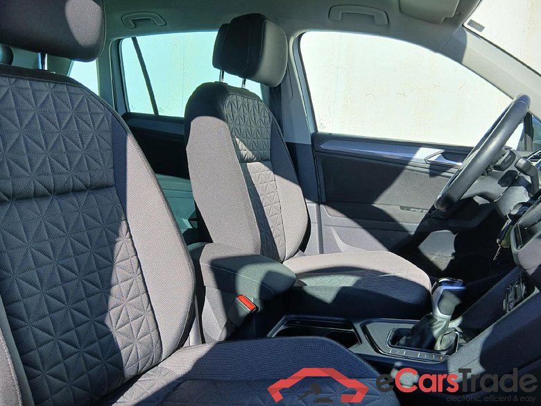 VOLKSWAGEN Tiguan / 2020 / 5P / todoterreno Life 1.4 TSI eHybrid 180kW (245CV) DSG #6