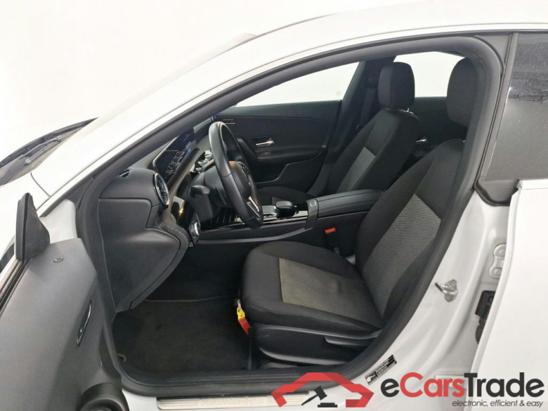 MERCEDES-BENZ CLA SHOOTING BRAKE 2.0 CLA 180 D BUS SOLUTION ESSENTIAL #5