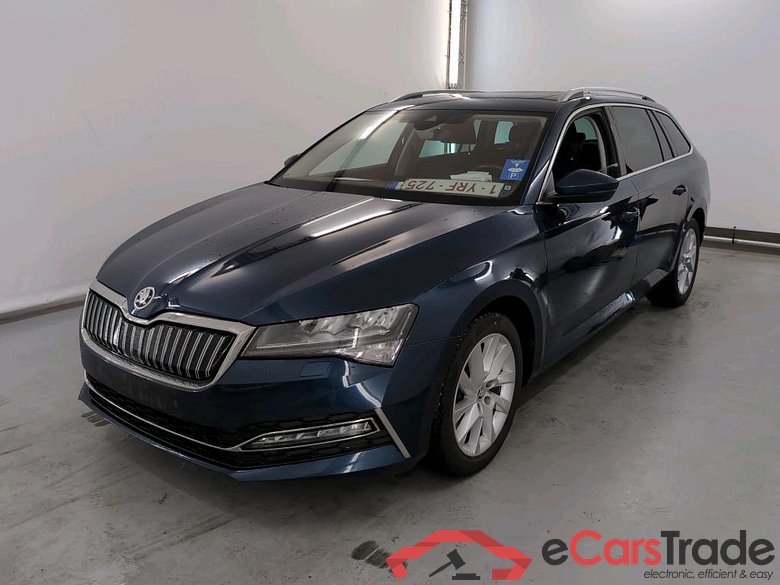 SKODA SUPERB COMBI - 2019 1.4 TSI PHEV Style DSG #1