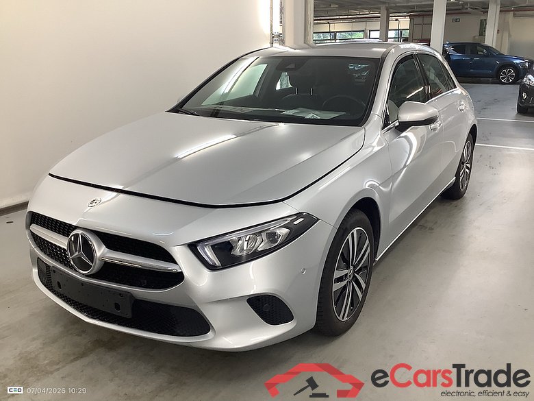 MERCEDES-BENZ A-CLASS 1.3 A 250 E LUXURY LINE DCT