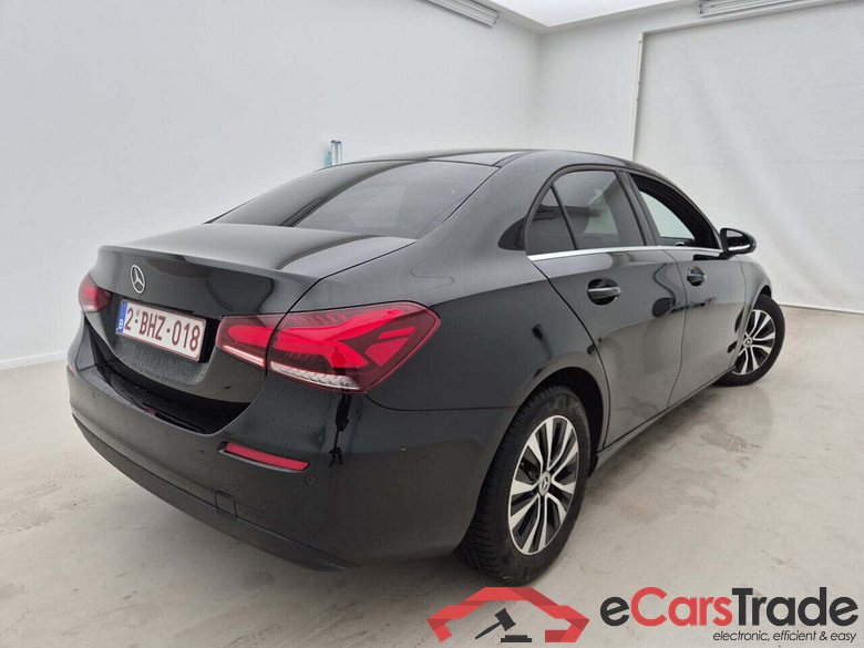 MERCEDES-BENZ A-KLASSE LIMOUSINE 2.0 180 D STYLE 7G-DCT #2