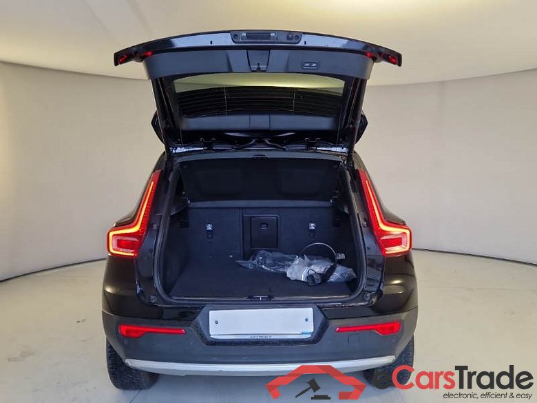 VOLVO XC40 / 2021 / 5P / SUV T4 RECHARGE PLUG-IN AUTO ULTIMATE BRIGHT #5