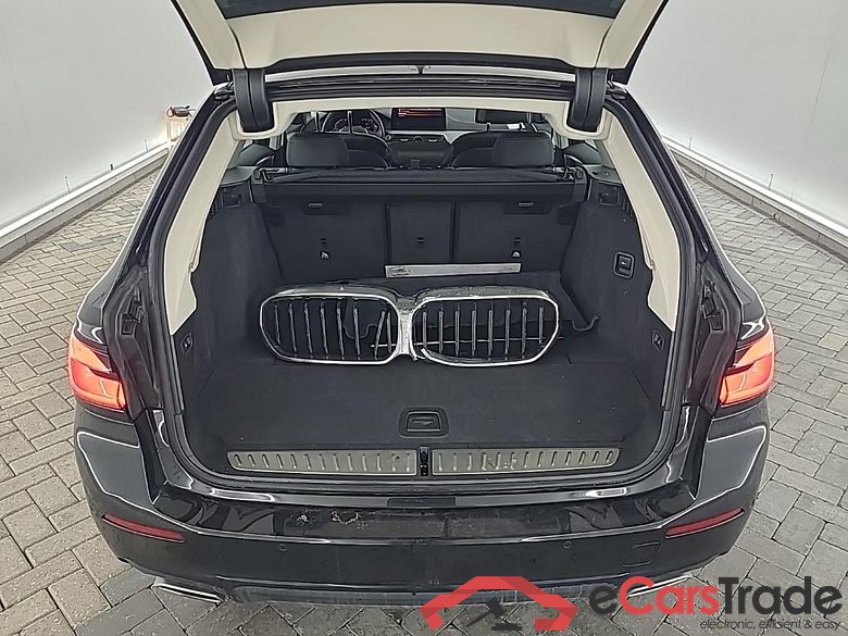 BMW 5-serie Touring 520iA Business Edition Plus 5D 135kW #5