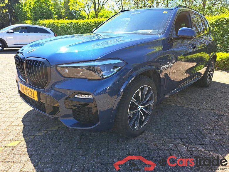 BMW - BMW X5 xDrive45e 394PK M Sport Pack Innovation With Vernasca Leather Heated Front & Rear & Trunk Pack & 20 Inch & Towing Trailer Hook  * HYBRID *