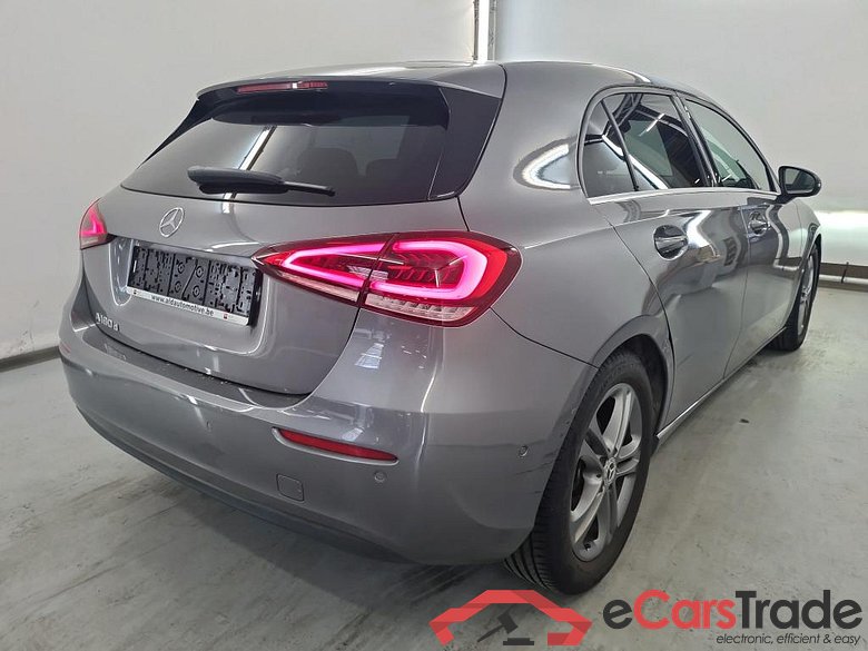 Mercedes A 180d Aut. LED-Xenon Widescreen Navi 1/2 Sport-Leather KeylessGo Camera Klima PDC ... #3