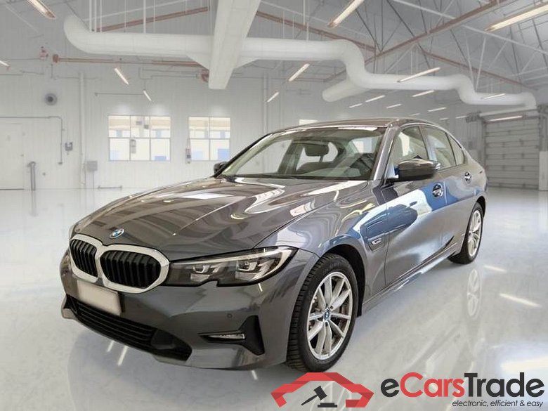 BMW SERIE 3 / 2018 / 4P / BERLINA 330E BUSINESS ADVANTAGE AUT. #1