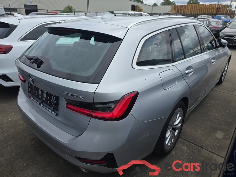BMW 330e Plug-In Hybrid Aut. LED-Xenon LC-Pro Navi Hi-Fi Leather KeylessGo Klima PDC ... #4