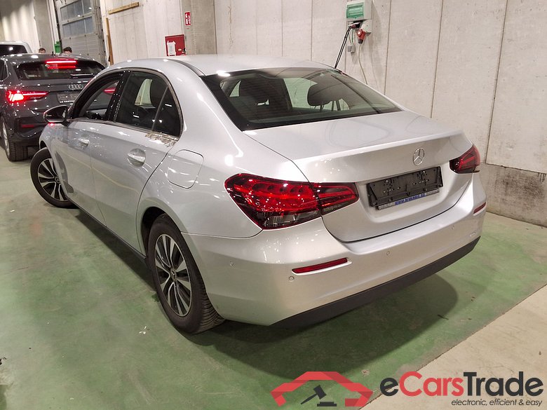 Mercedes A 180d Limo Aut. Widescreen Navi KeylessGo Camera Klima PDC ... #4