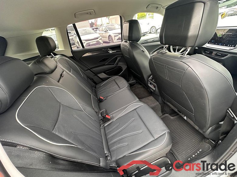 VOLKSWAGEN Tiguan Tiguan Life Business Premium 1.5 eTSI 96 kW (131 ch) 7 vitesses DSG #6